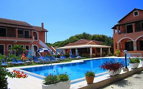 Varvara Studios & Apartments II