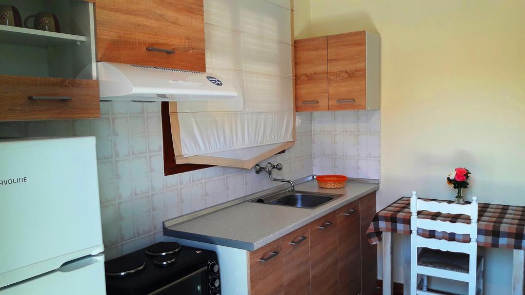 Varvara Studios & Apartments II Peroulades  Extérieur photo